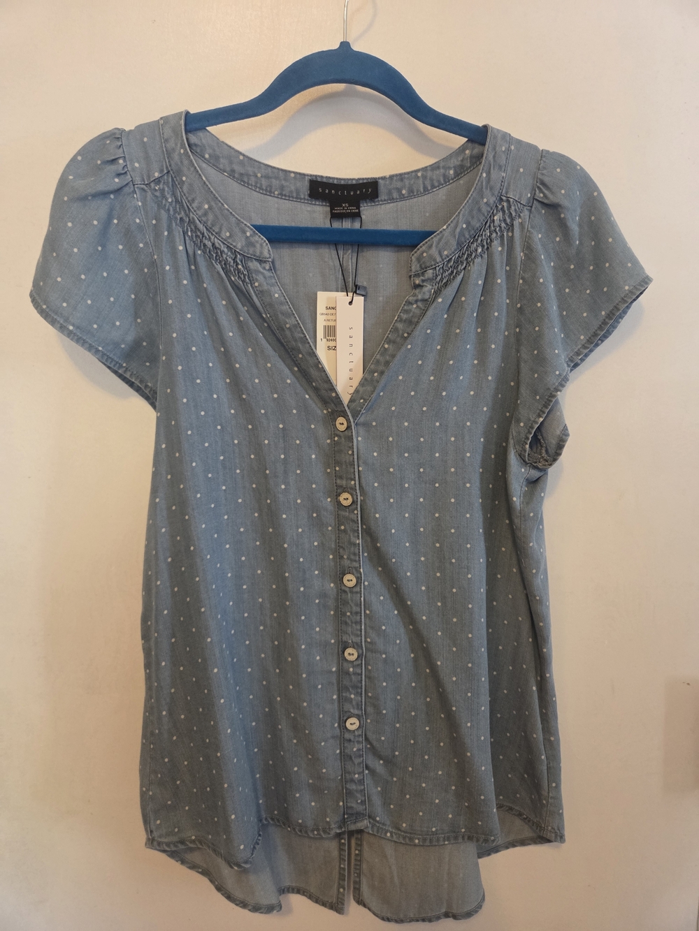 SANCTUARY  Light Blue Dot-Print Button Front Top XS Size NWT